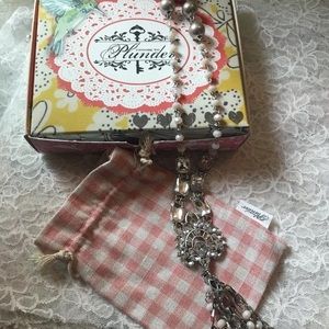 Plunder design Ava necklace